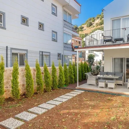 Leyla - Center Willa *