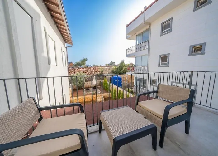 Leyla - Center * Kas